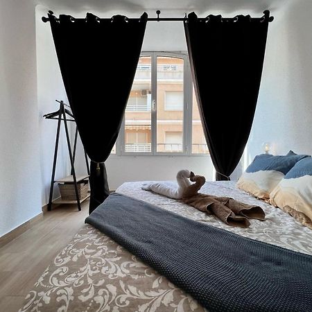 Estudio 221 Lägenhet Torrevieja Exteriör bild